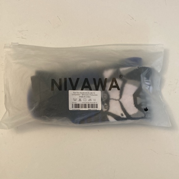 Star Wars storm trooper socks NEW OSFM - Picture 5 of 6